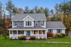 Three Ways Our House Washing Services Boost Your Curb Appeal